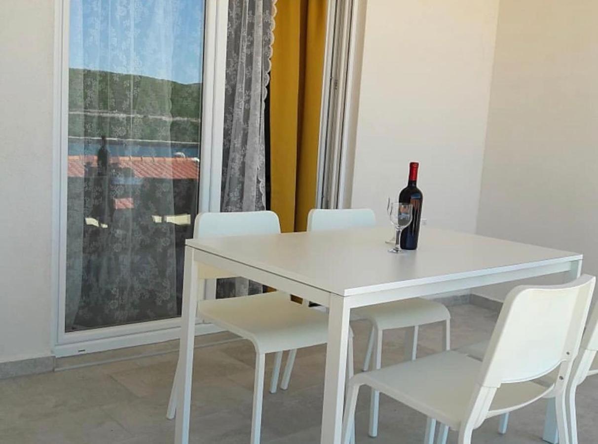 Apartment Bolero -